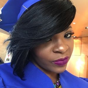 Meet your Posher, Crystal